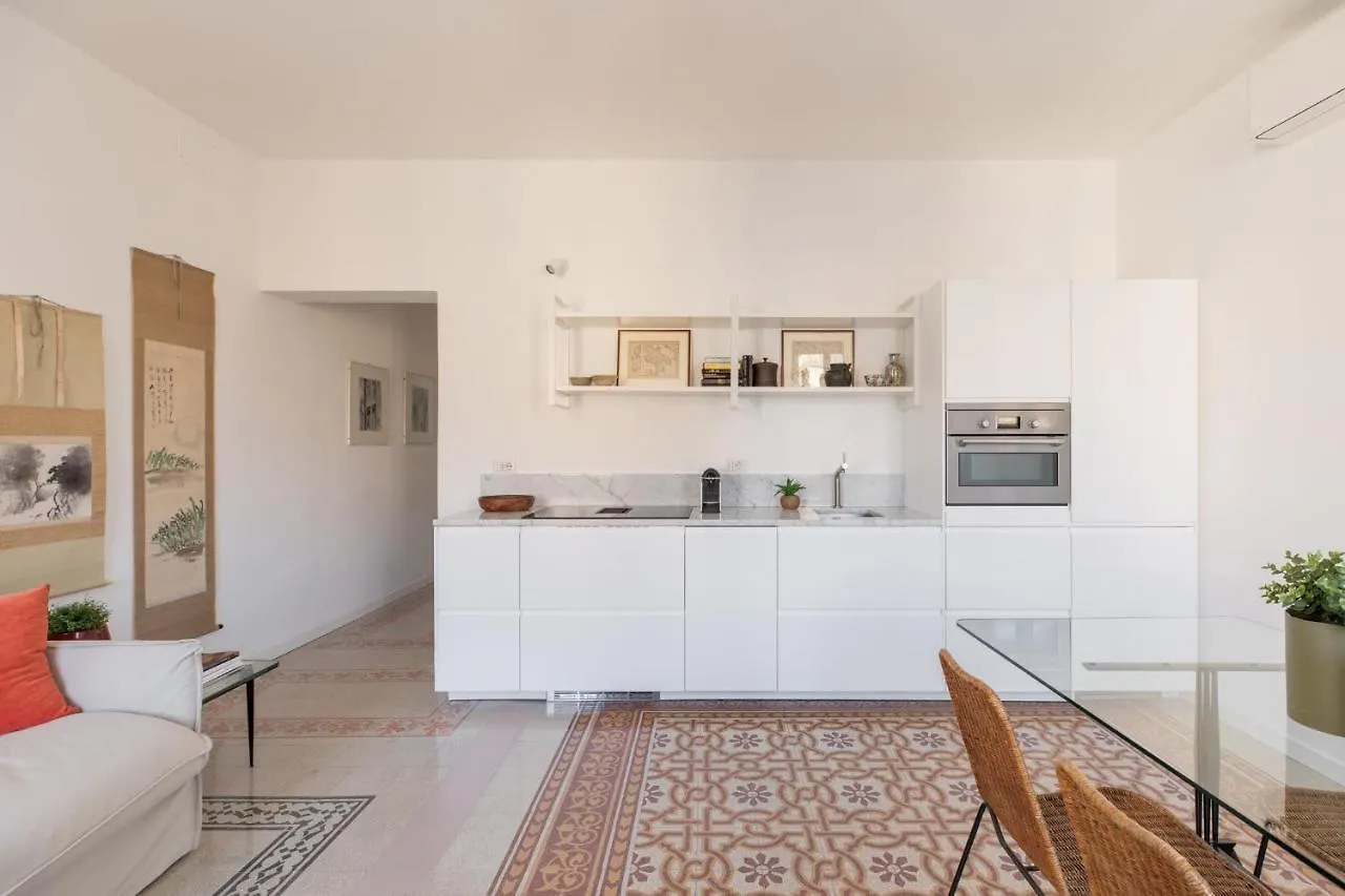 Iflat Lovely Apartment With View On Pope Window Rom