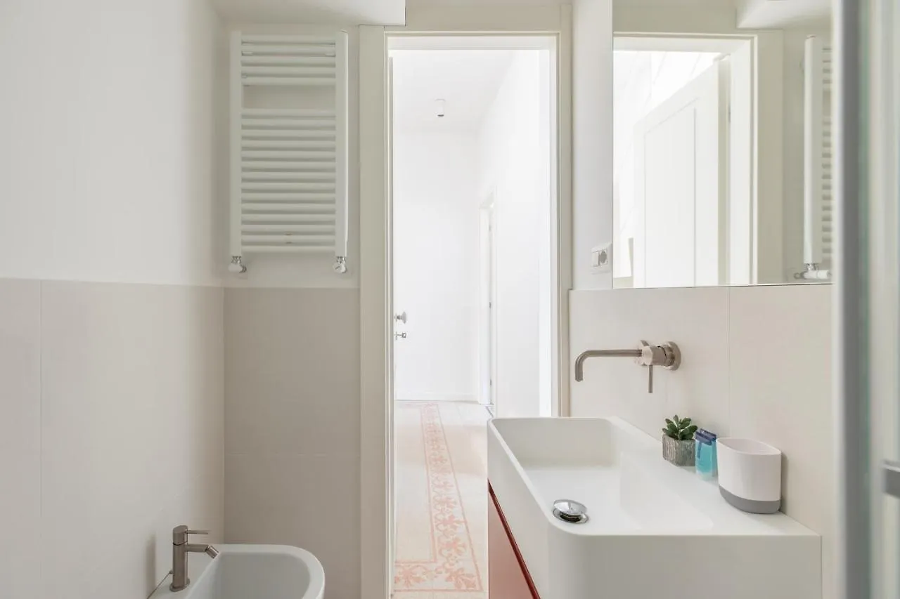 Iflat Lovely Apartment With View On Pope Window Rom