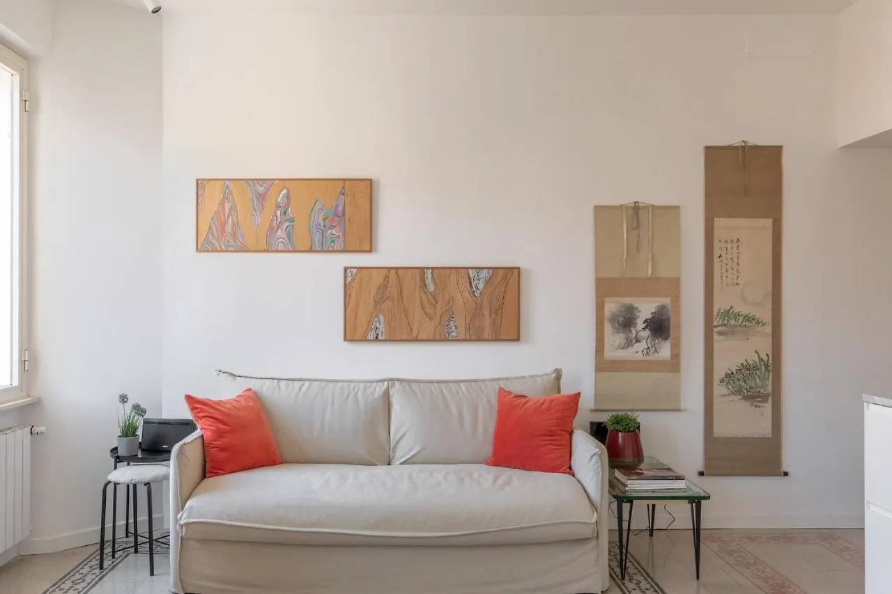 Iflat Lovely Apartment With View On Pope Window Rom Italien